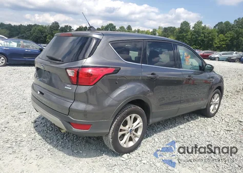 2019 Ford Escape Se z USA, uszkodzony, nr VIN 1FMCU0GD1KUB11447